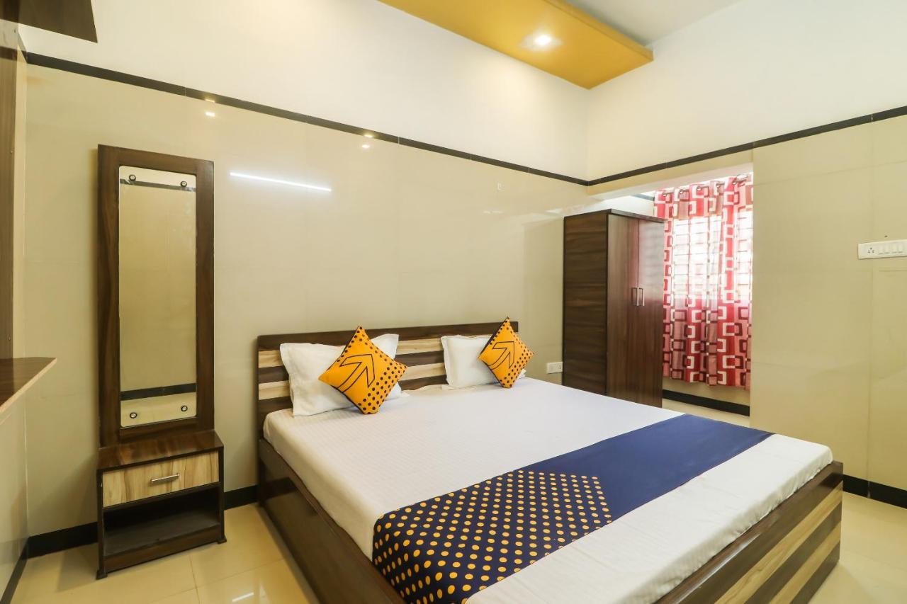 Spot On 65446 Hotel Kingston Rāipur Екстериор снимка